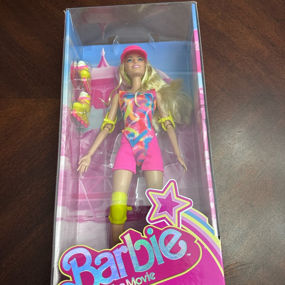 NIB Barbie the Movie Pink Rollerblading Outfit Barbie Doll Margot Robbie